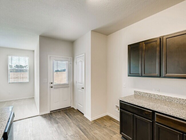 Building Photo - 3705 Canaan Matthew Dr