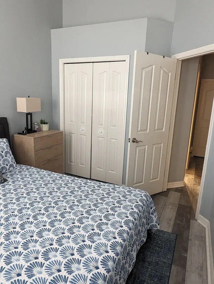 Building Photo - 3046 Pointeview Dr