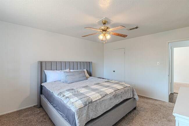 Building Photo - 4606 Fitzwater Dr