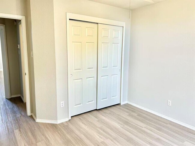 Building Photo - 3138 Jazz St