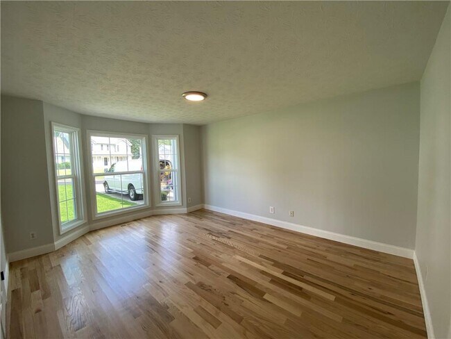 Building Photo - 1855 Big Haynes Ct SW