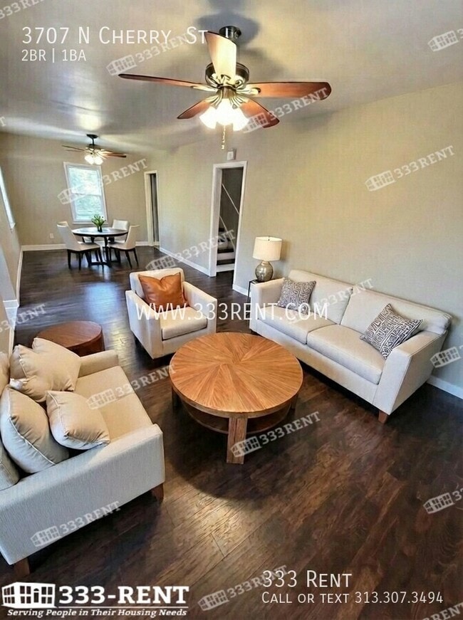 Building Photo - 3707 N Cherry St