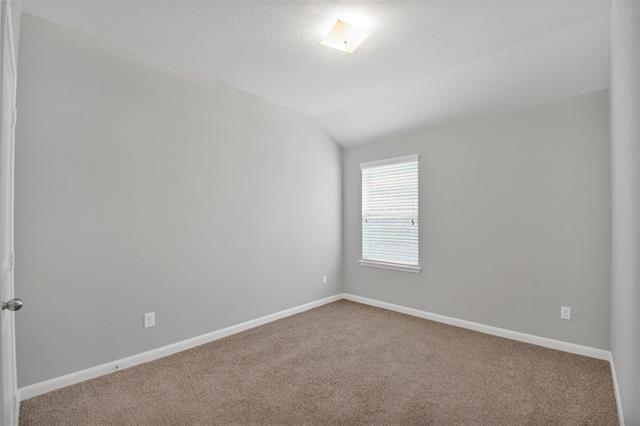 Building Photo - 5100 Royal Springs Dr