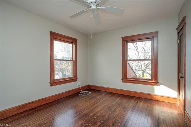 Building Photo - 1206 Edwards Ave