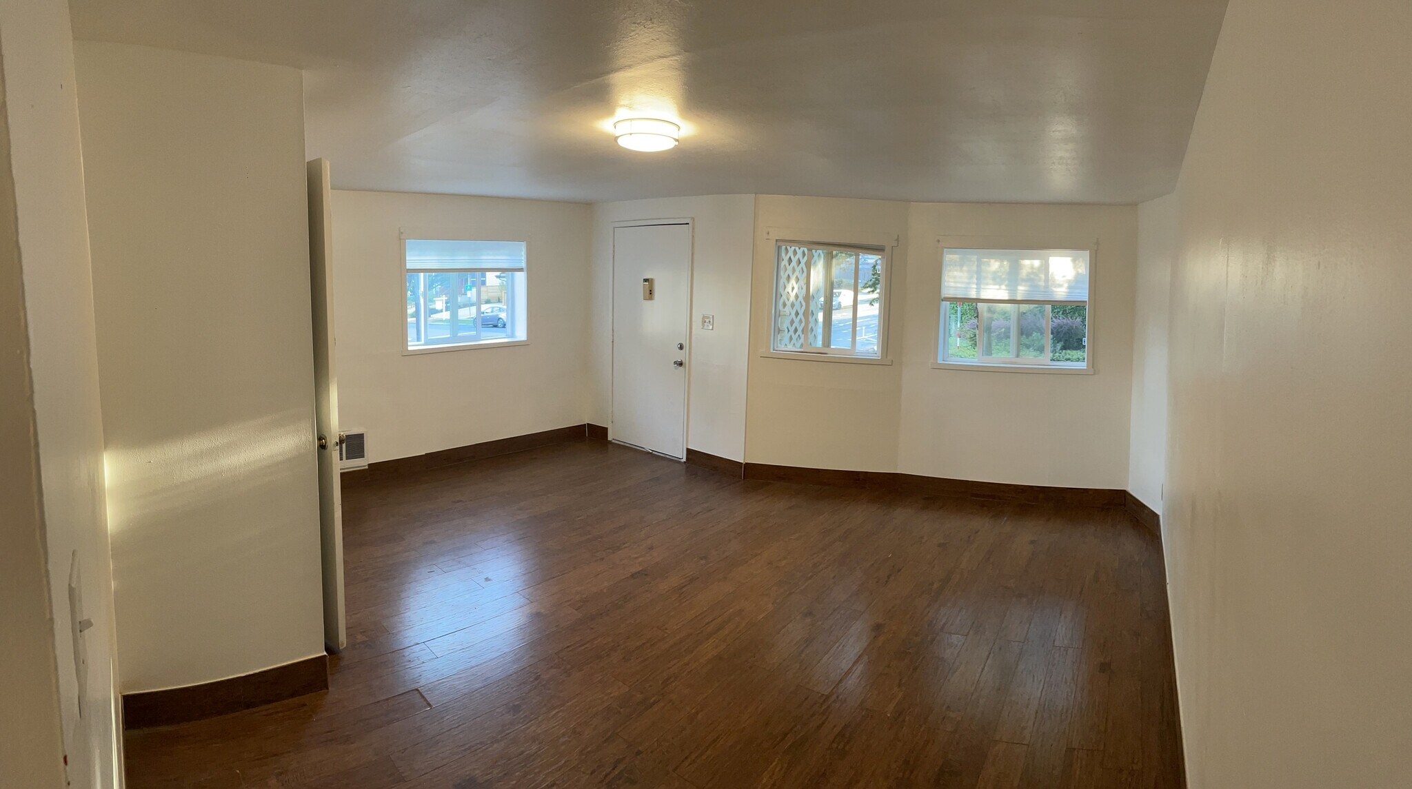 Building Photo - 704 19th Avenue