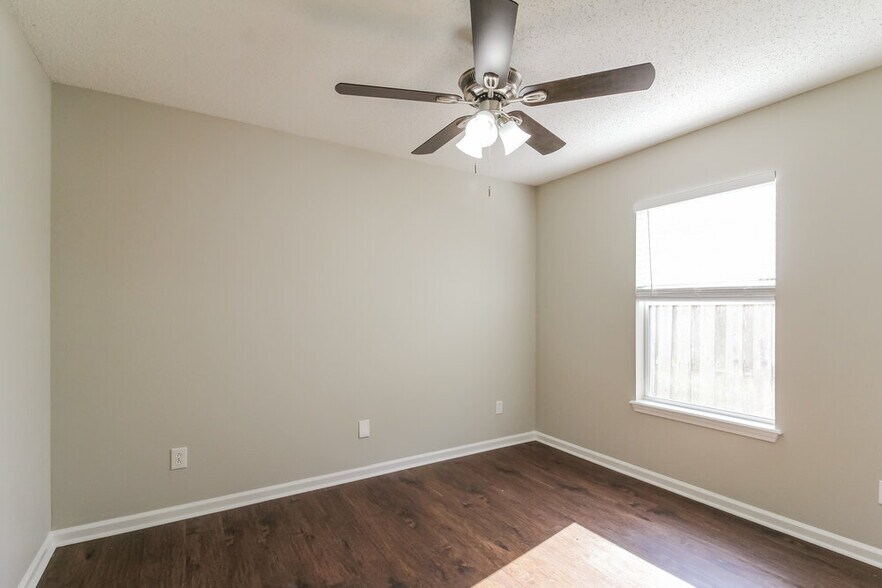 Building Photo - 96010 Gray Heron Ct