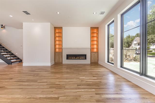 Building Photo - 4203 Normandy Ave