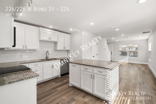 Building Photo - 224/226 W Bond St-224