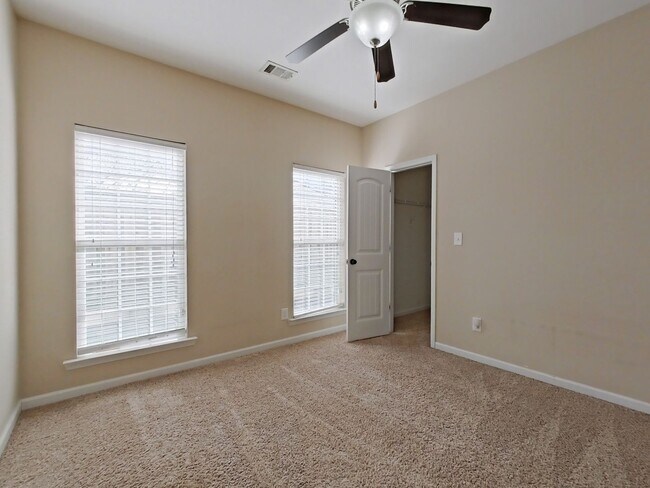 Building Photo - 3024 Margot Ln