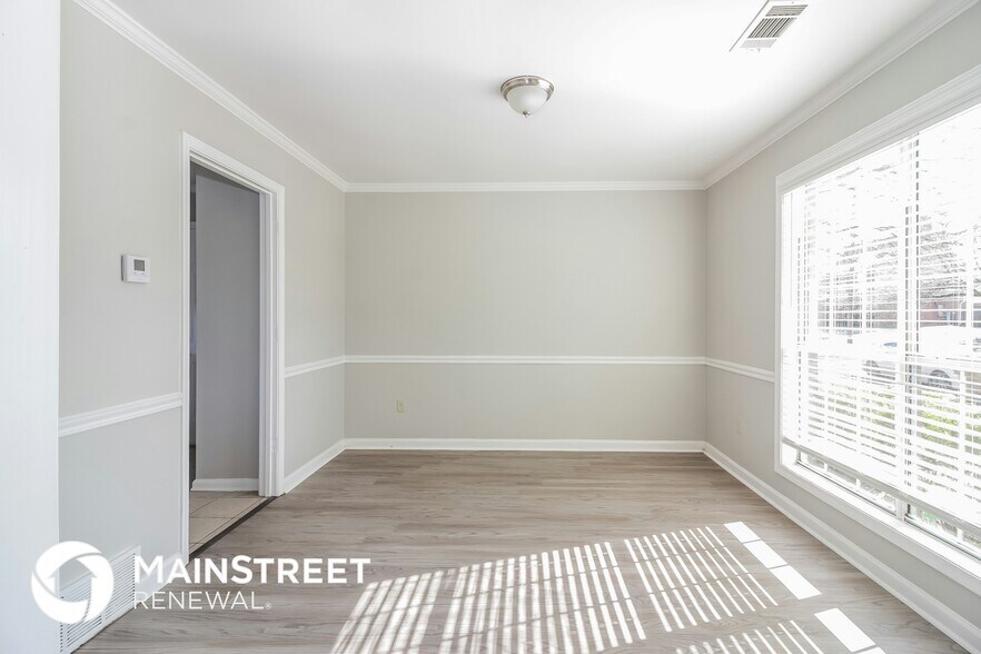 Building Photo - 7172 Market Square Dr