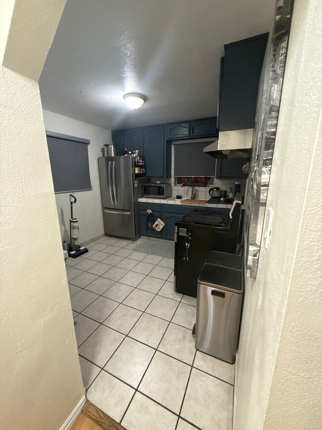 Building Photo - 7324 Milton Ave