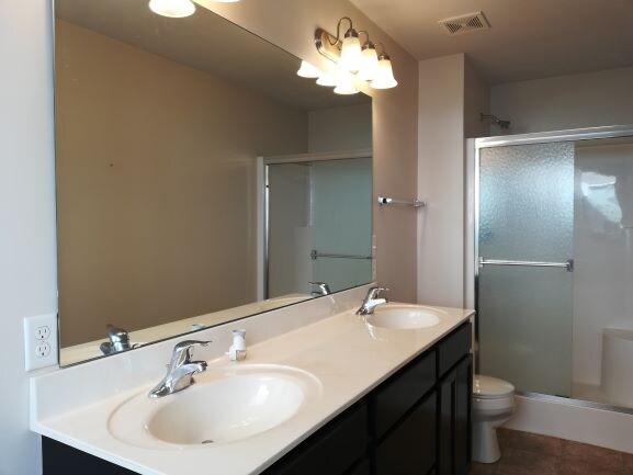 Building Photo - 103 Shire Dr