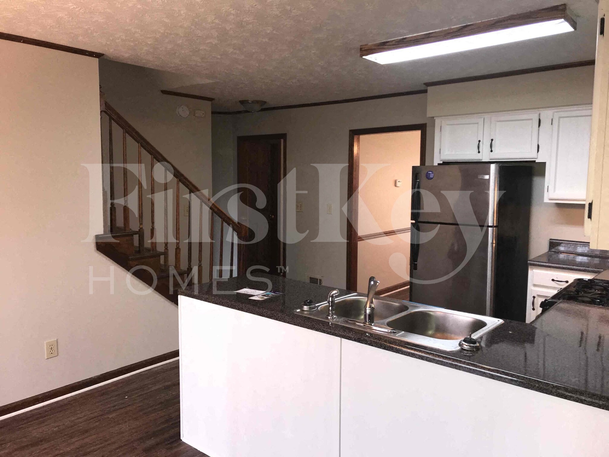 Building Photo - 1433 St Dunstans Rd