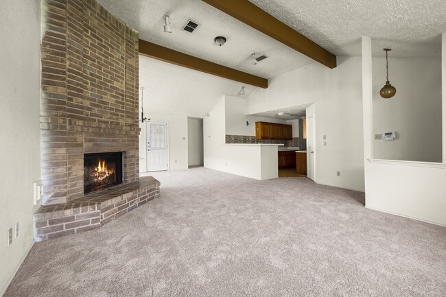 Building Photo - 12007 Mountain Ridge Rd