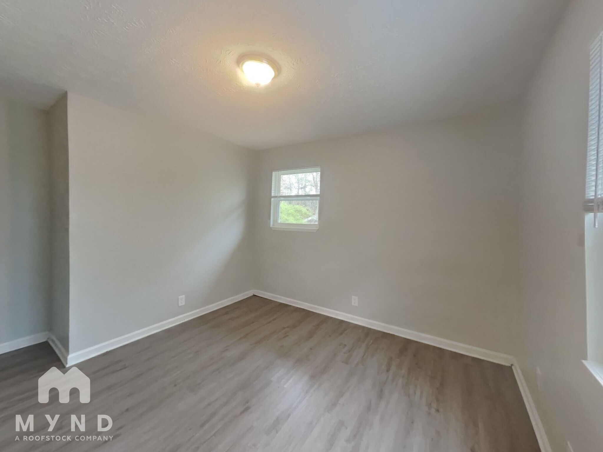 Building Photo - 7006 Vesta Way