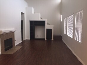 Building Photo - 13333 Snowbell Ln