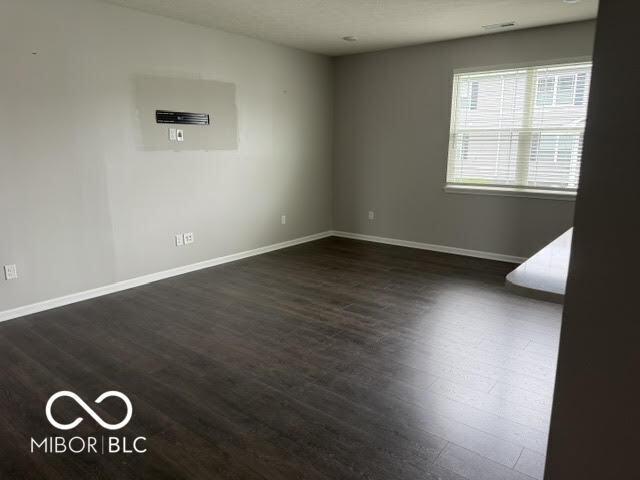 Building Photo - 6389 Wasco Dr