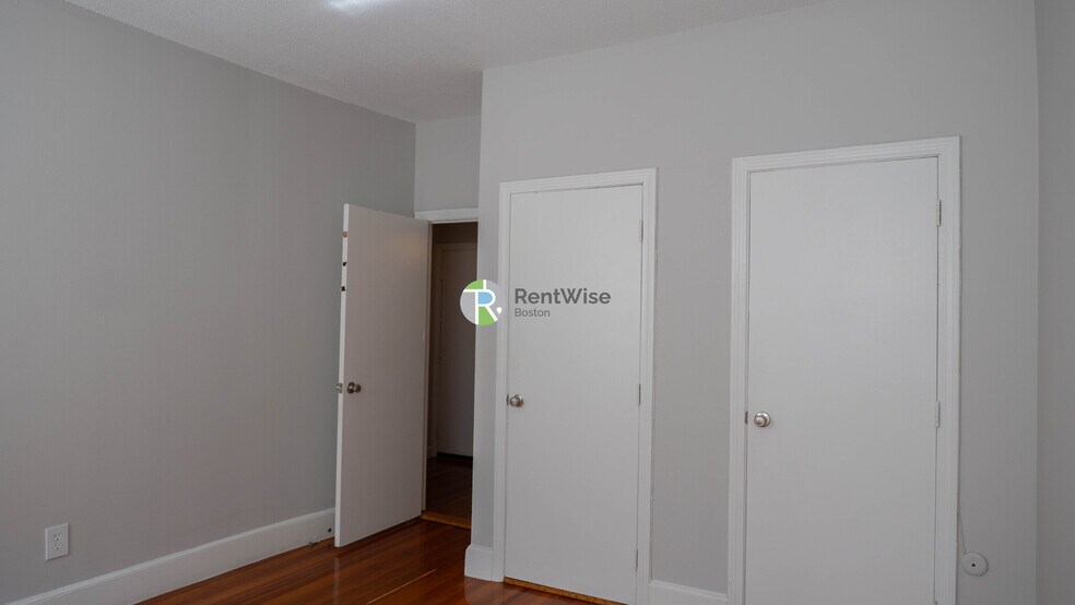 Building Photo - 1132 Commonwealth Ave