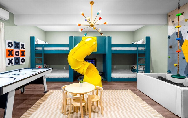 Building Photo - 5604 E Beverly Ln