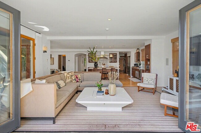 Building Photo - 420 Alta Ave