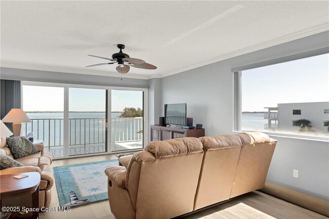 Building Photo - 6061 N River Run Dr