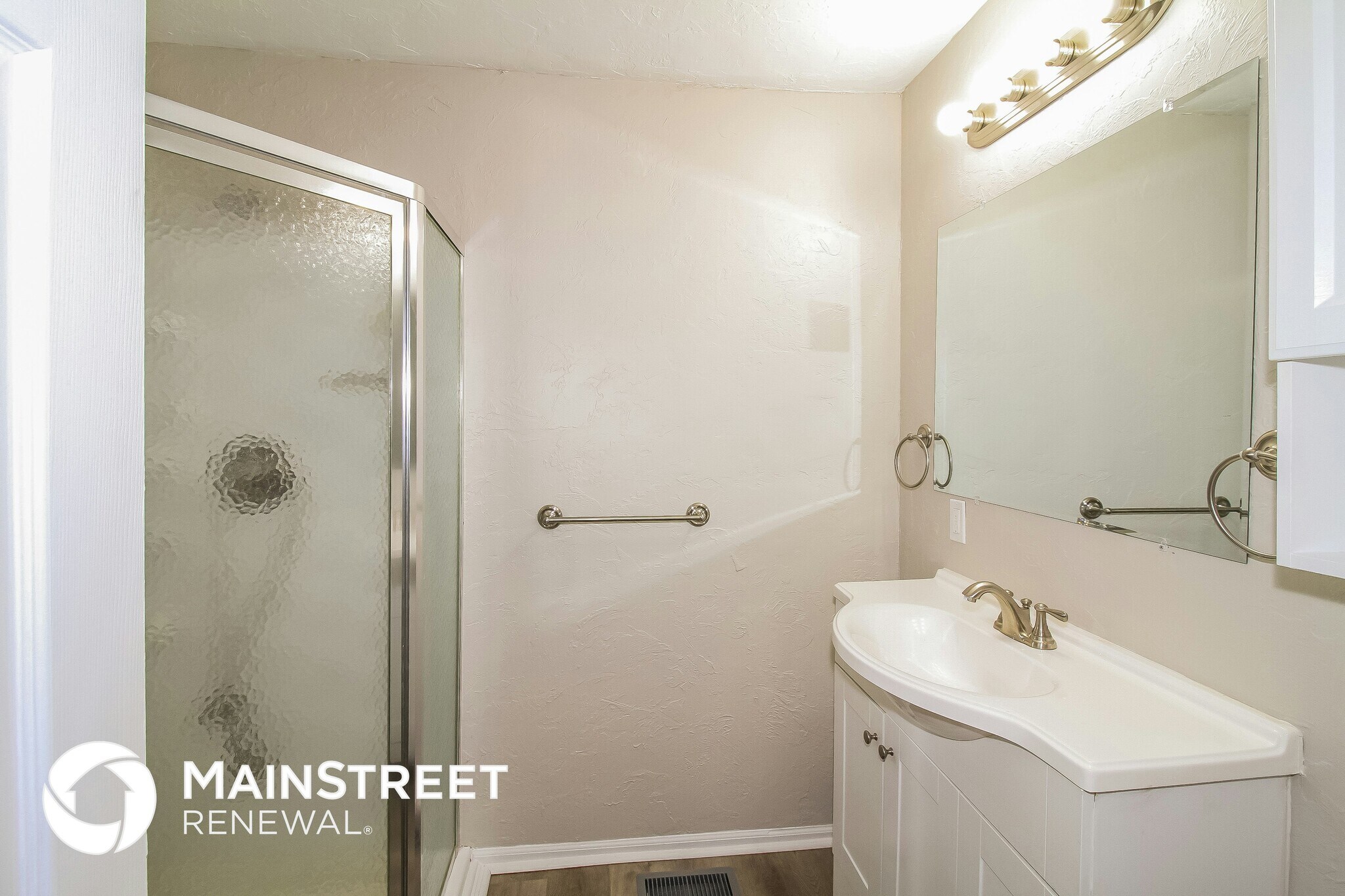 Building Photo - 120 E Northrup Dr