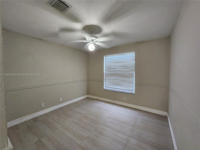 Building Photo - 5489 NW 90th Ave