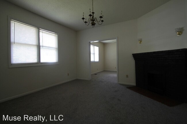 Building Photo - 2 br, 2 bath House - 556 Flint Street