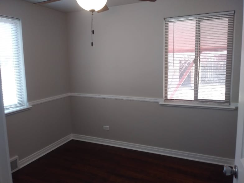 Building Photo - 1300 S Beach Ct