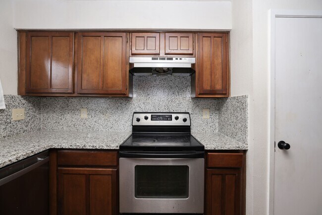 Building Photo - 4623 Whispering Rock Ln