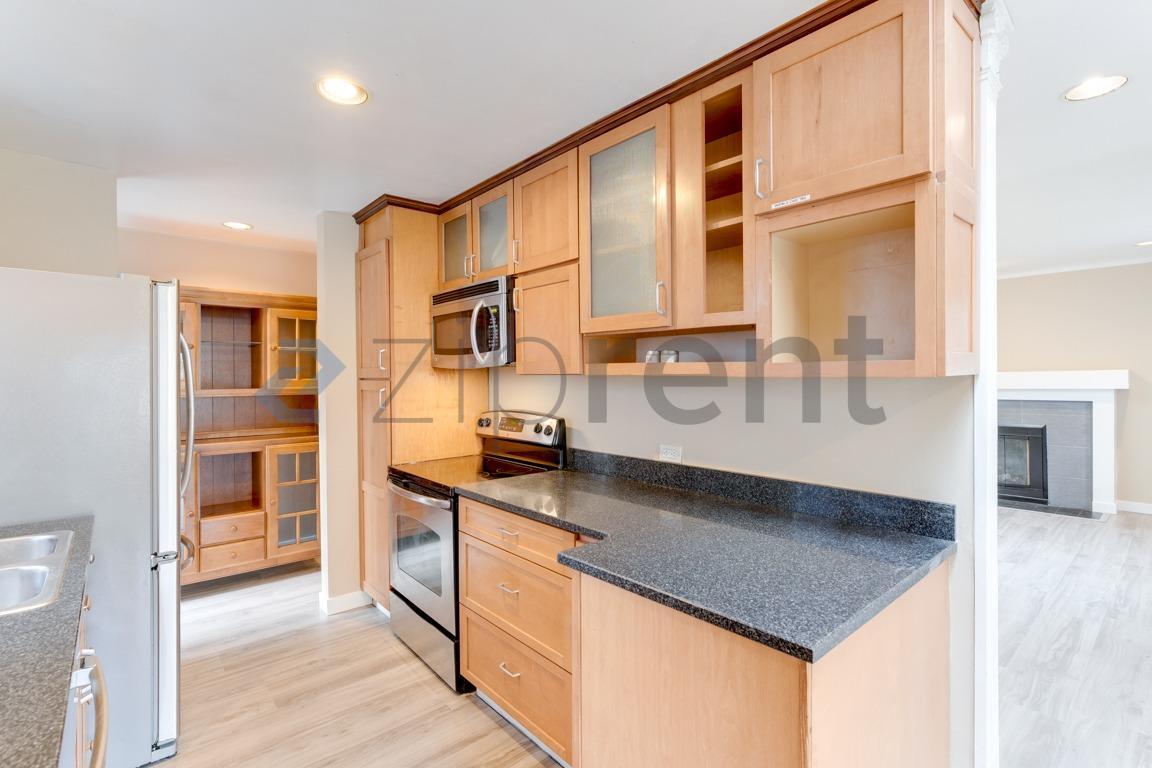 Building Photo - 3733 88th Ave SE