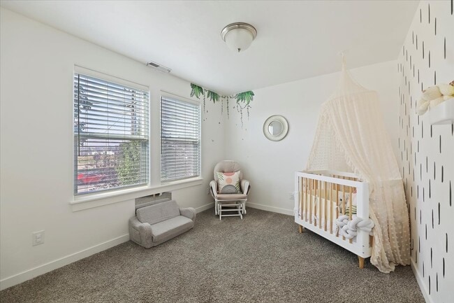 Building Photo - 5720 Cherry Ln