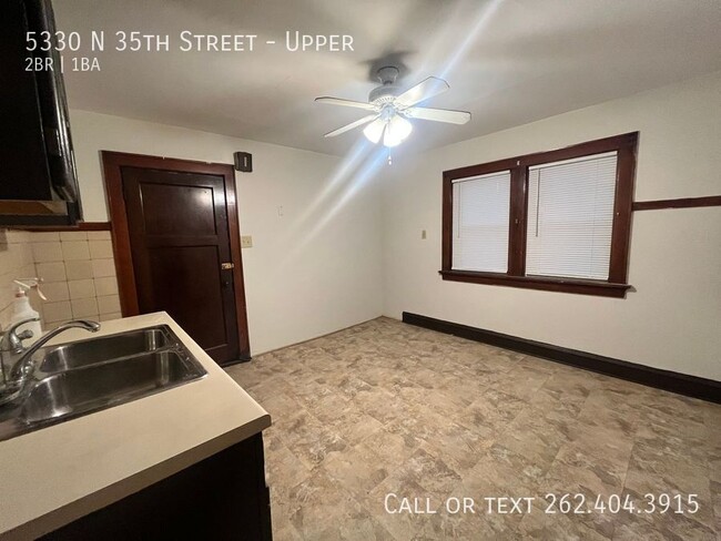 Primary Photo - Spacious 2 Bedroom Upper