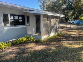 Building Photo - 201 Mae St