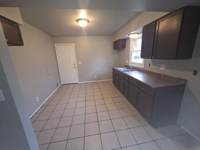 Building Photo - 6467-6469 N 106th St