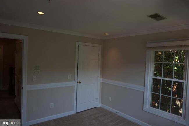 Building Photo - 8036 Kidwell Town Ct