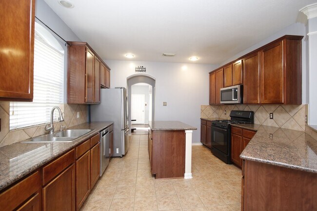 Building Photo - 16706 Mallory Bridge Dr