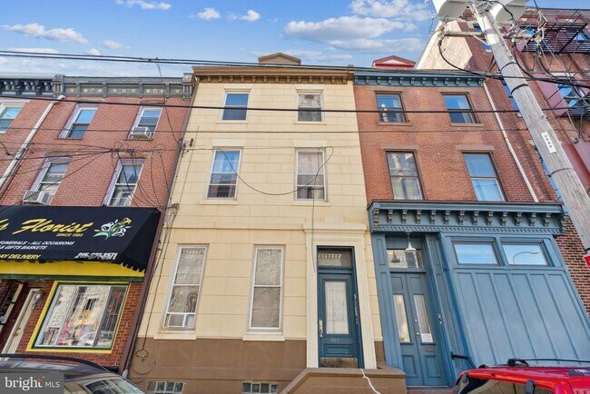 Primary Photo - 1022 N 5th St