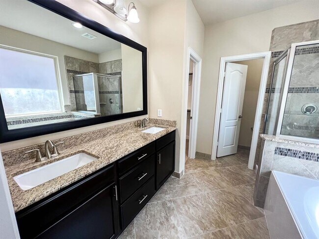 Building Photo - 17022 Kaitlyn Kerria Ct