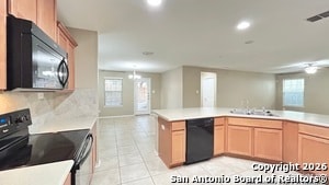 Building Photo - 10319 Roadrunner Ridge