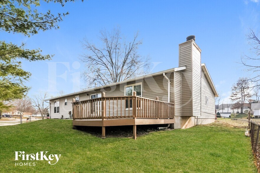 Building Photo - 37 Westbrook Dr
