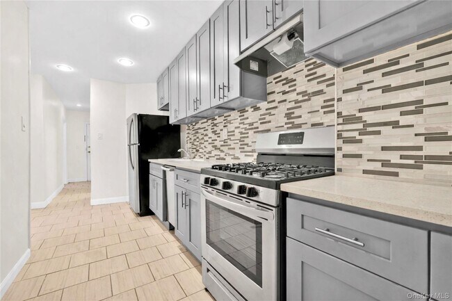 Building Photo - 123-16 Hillside Ave.