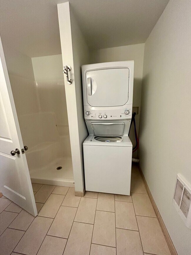 Building Photo - 118 Ashcraft Rd