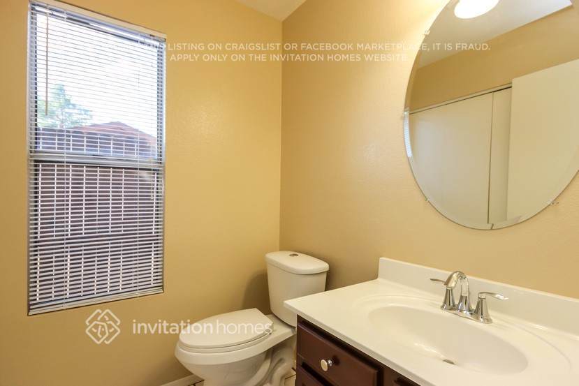 Building Photo - 1014 E Marco Polo Rd