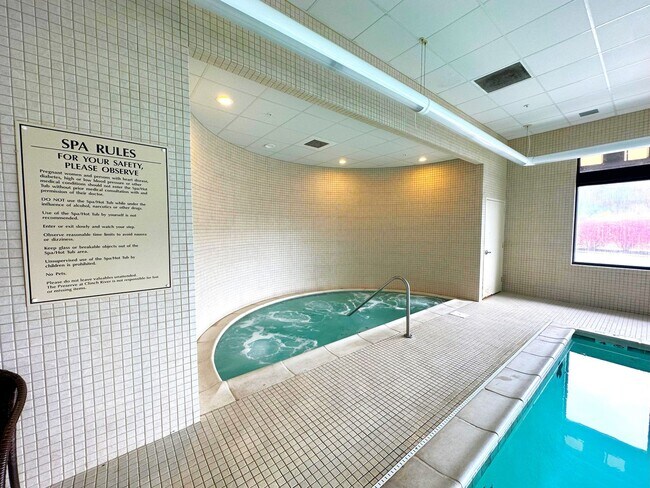 Building Photo - FOR RENT — Stunning One-Level Home in The Preserve, Oak Ridge’s Premier Lakefront Community