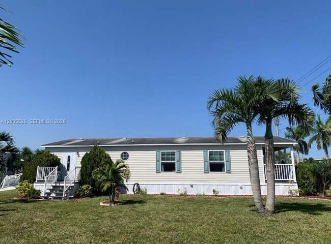 Building Photo - 3021 SW 52nd Ave