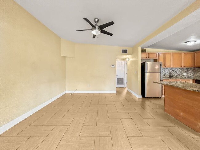 Building Photo - Updated Beautiful Rental Home in Seminole – Great Location!  4bed|2bath