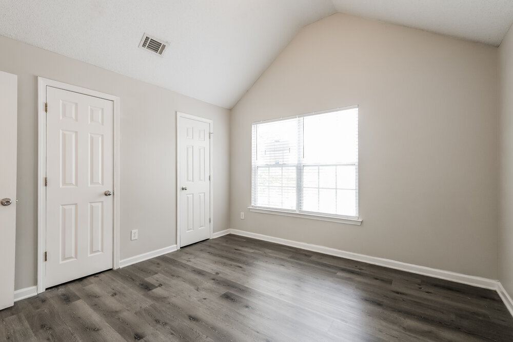Building Photo - 3038 Summer Breeze Dr