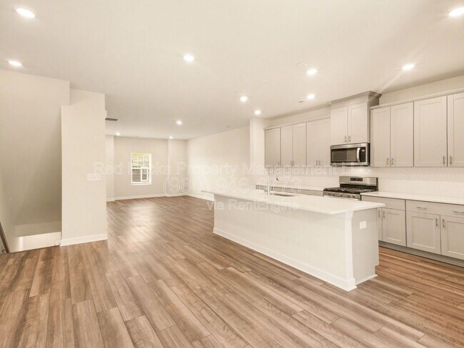 Building Photo - 4426 Millennium Ave