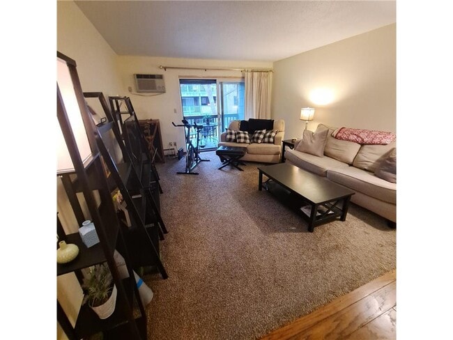 Building Photo - 2800 Hamline Ave N